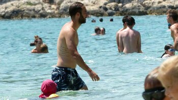 Gonzalo Higuaín en las playas
