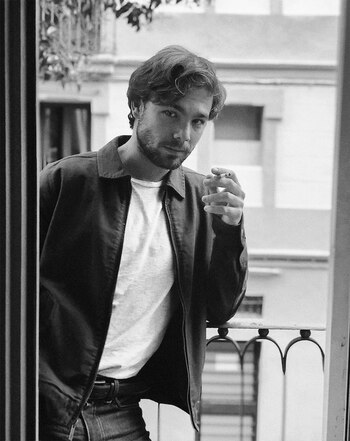 Carlos Cuevas se desnudó y