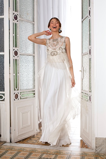 Vestido de satén y tul