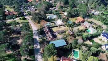 La mansión desde el aire