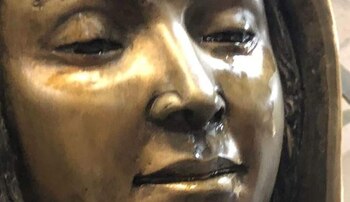 La figura de la Virgen