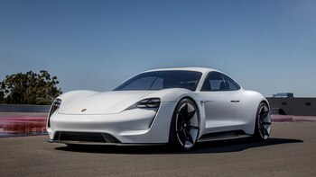 El Porsche Taycan tendrá espacio para cuatro personas