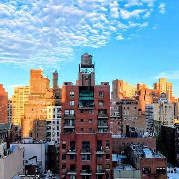 No solo tiene vistas a