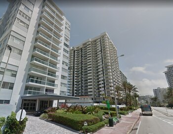 El edificio en 5775 de