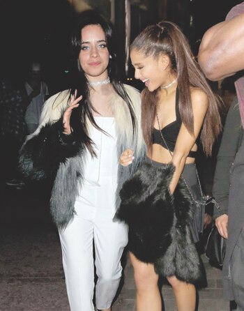 Ariana grande y Camila Cabello.