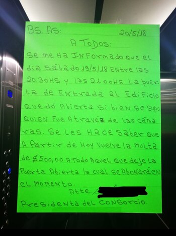 Ascensor del edificio de colegiales