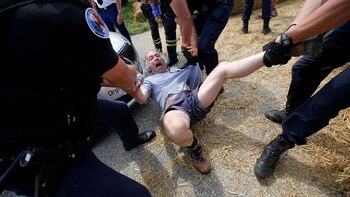 La Policía utilizó gases lacrimógenos