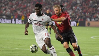 Luke Shaw en un amistoso