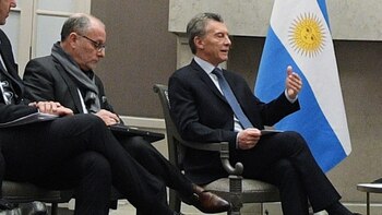 El canciller Jorge Faurie junto