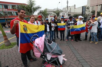 Venezolanos en calles de Lima