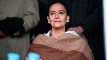 Gabriela Michetti visitó Indonesia en