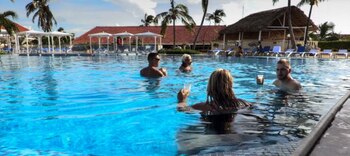 Piscina del Hotel Santa Lucía,