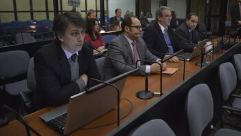 El abogado Leonardo Menghini (Gustavo Gavotti)