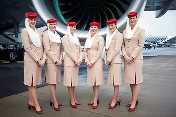 Las azafatas de Emirates son