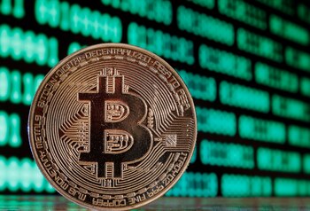 La criptomoneda perdió tres cuartas