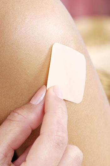 También están los parches que prometen quemar grasa. Online hay numerosas ofertas de marcas: Lipofix, Pakanunpat, Slim Patch y Pür Patch son algunas. Sin embargo, conviene consultar al médico de acuerdo a los activos que contienen estos productos. Y, por otro lado, hay que saber que no existen soluciones mágicas.