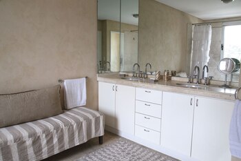 El baño. (Foto: Facundo Basavilbaso/