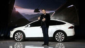 Elon Musk busca innovar continuamente.