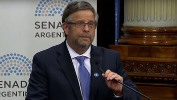 El secretario de Salud, Adolfo