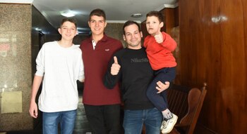 Franco junto a su familia (La Capital)