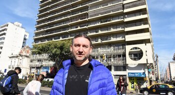 Pablo, el hombre que cruzó balcones para evitar que el niño caiga al vacío (La Capital)