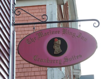 Cada faro protege a su