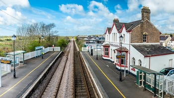 Los primeros lugareños fueron los que quisieron llamarse así, ya que querían tener la estación de trenes con el nombre más largo del mundo (Getty Images)