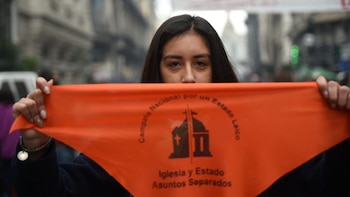 A los emblemáticos pañuelos verdes