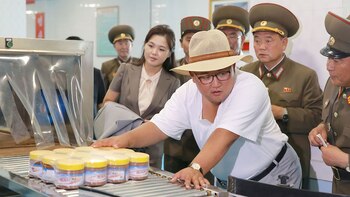 Kim Jong-un, durante una visita