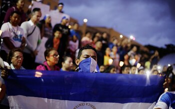People in support of Nicaraguan