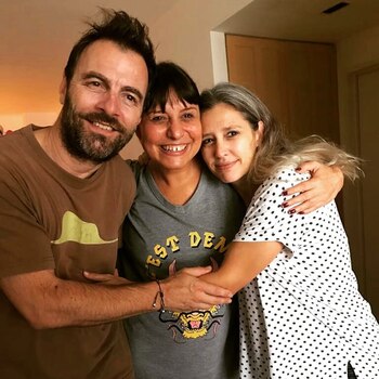 Tenchi junto al cantante Kevin