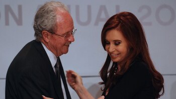 Carlos Wagner sonríe junto a