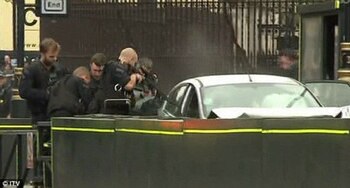 La policía se lanza sobre