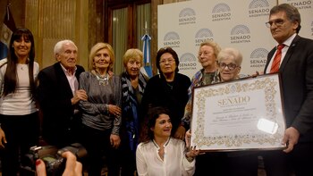 Los integrantes de la Comisión de