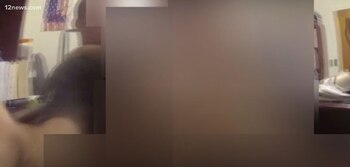 Doran acomodó la cámara para