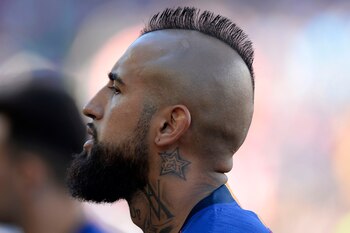 Arturo Vidal fue titular por