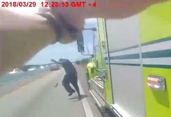 Cuando recibe un disparo en