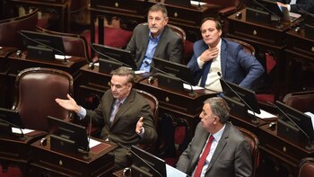 Algunos de los senadores que