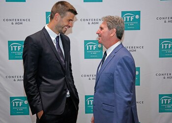 Gerard Piqué y David Haggerty,