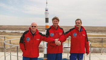 Kelly, con sus compañeros rusos