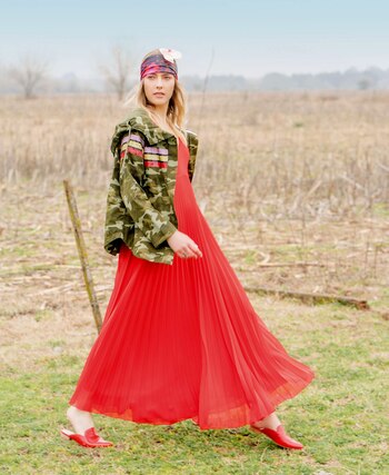 Campera camuflada con franjas de