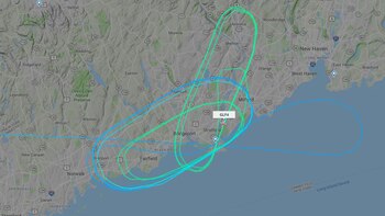 El piloto dio vueltas cerca