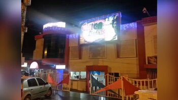 El frente de Chica Linda