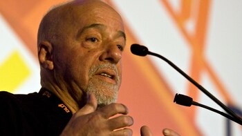 Paulo Coelho dijo considerarse a