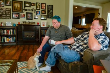 Kris Irvin con su marido