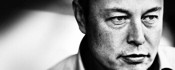 Elon Musk continúa enfrentando a