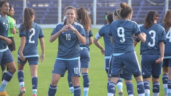 La mediocampista lleva nueve años