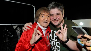 Junto a Gabriel Schultz