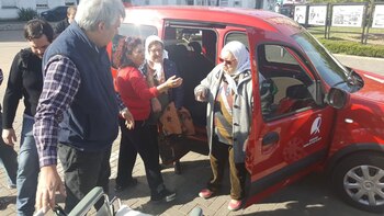 Hebe de Bonafini junto a otras integrantes de Madres de Plaza de Mayo (@MoniMacha)