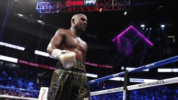 Floy Mayweather vuelve a pelear
